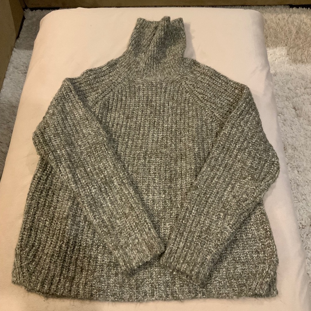 Abercrombie & Fitch Green White  M Turtleneck Sweater Cottagecore Coastal